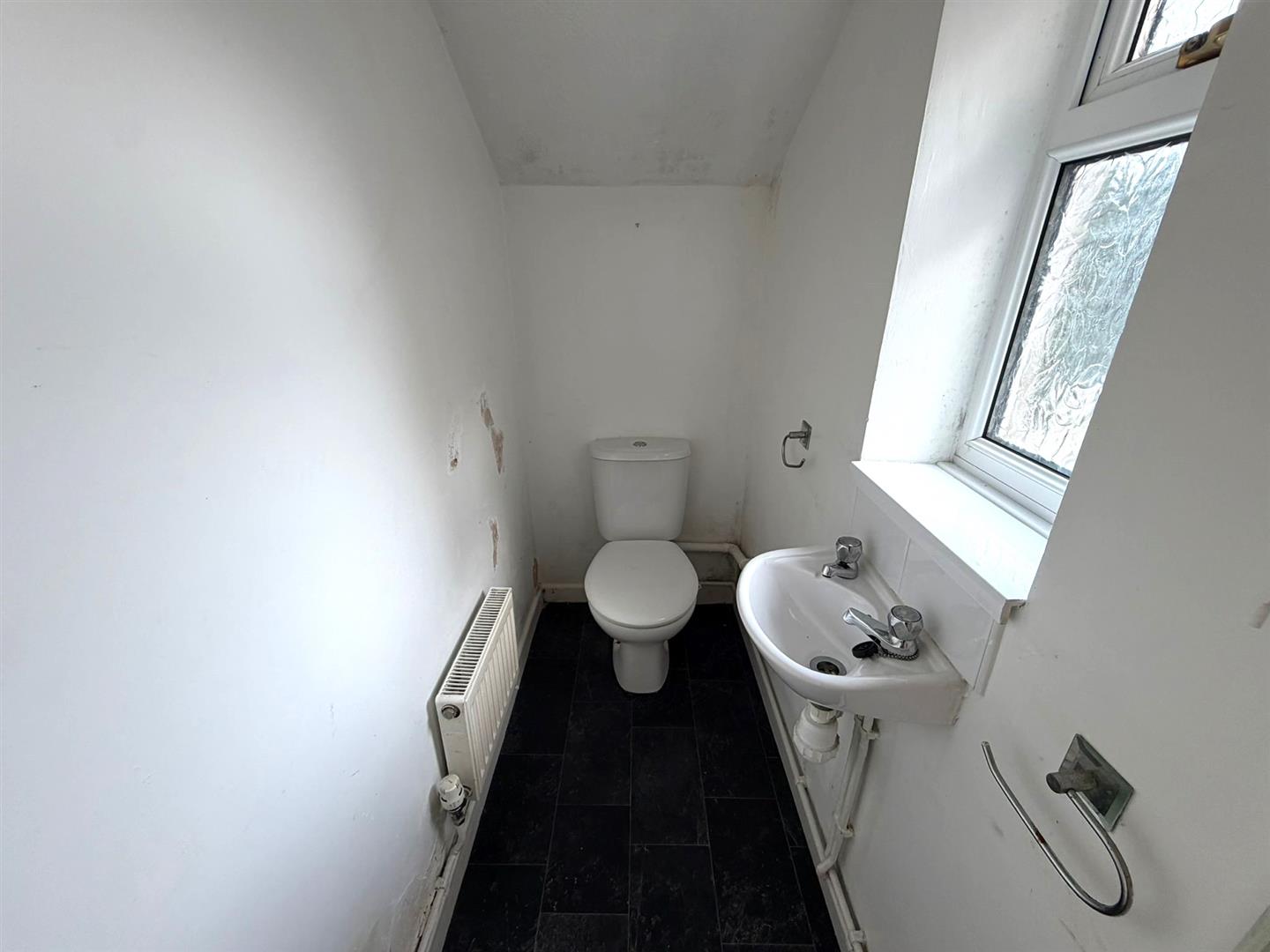 Cecil Street, Manselton, Swansea, SA5 8QP